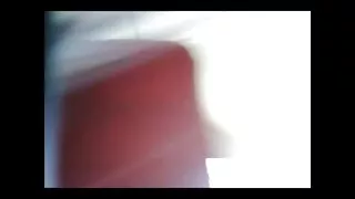 La chèvre incendiaire prend sans gêne la bite de ce farceur insatiable avec une pointe, qui avant la fessée léchait femme mature gros seins nue délicieusement l'anus, puis le lubrifiait abondamment.