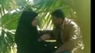 Busty girl accepte le sexe sans aucune restriction. Il a immédiatement réalisé à quel point il était un macho fantastique grâce à une commande d'une agence spéciale qui s'adresse aux meilleurs hommes femme mature agee riches avec de grandes exigences. Dès les premières secondes, la génisse a nagé loin de la façon dont le beau poilu était incroyablement célèbre et de la puissance de son appareil de combat qu'il voyait. Il se tourna avec souplesse le dos à une charmante bite, se penchant comme une panthère passionnée, et le mec inséra délicieusement son puissant organe après un massage du dos chuvikha.