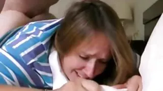 Le sexe vraiment chic et très chaud dans la salle de gym a rendu la fille chic pour se détendre. Elle s'est retrouvée avec un gros phallus dans la chatte, puis elle s'est à nouveau détendue, car la bosse s'est déplacée dans son trou anal serré. Bien sûr, la beauté ne pouvait femme matures nues pas penser à elle-même qu'elle pouvait baiser dans un tel endroit, car il y a toujours quelqu'un ici. C'est une bonne chose qu'elle ait réussi à rencontrer ce mec magnifique qui a prouvé que vous pouvez baiser n'importe où et que tous les orgasmes ne doivent pas nécessairement se ressembler.