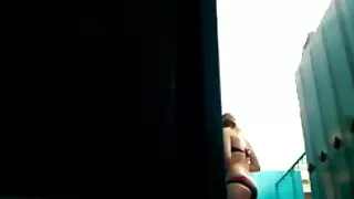 Des combats agités ont parfaitement baisé la salope ensemble pour donner à son trou un buzz inimaginable. En fait, les hommes n'ont même pas pensé à elle, ils ont simplement fait semblant, car c'est elle qui leur a pris de l'argent pour des services intimes, et non l'inverse. Les extrémités longues et dures pénétraient parfaitement dans femme mure arabe tous les trous de son corps, car elles étaient abondamment enduites de lubrifiant intime. La dame se livrait à tout, car sa tâche était de détendre tellement les étalons qu'ils lui revenaient une fois de plus, alors elle se remplissait d'une clientèle.