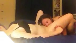 L'homme a trio femme mature été tellement emporté par cette belle femme qu'il a essayé d'utiliser ses ouvertures génitales tous les jours et cette fois il était très bon et lui a efficacement déchiré la bouche et le capuchon avec un pénis en bonne santé. Lorsque l'homme venait d'entrer dans la maison, la beauté aux cheveux noirs venait de prendre des procédures de bain et était prête pour toute aventure. En conséquence, un gentleman fort a entrepris avec empressement de fourrer son pénis dans la bouche mignonne de Babette, après quoi, sur un lit spacieux et confortable, il a soigneusement travaillé sur sa merveilleuse tarte vaginale.