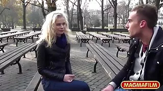 La femme a décidé de plaisanter un peu et a habilement collé le jouet dans son cul, après quoi elle a femme mure et sexy namaslil son cul lubrique et a commencé à le gifler avec sa paume.