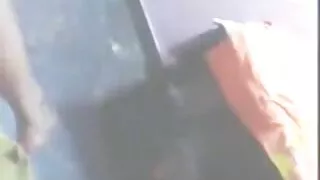 Câble lubrique baise deux copines. Les deux enfants voulaient s'amuser à appeler leur vieil ami, les filles ne s'attendaient pas à ce que leur ami soit aussi affirmé et veuille baiser ces méchants. Les mignonnes n'ont même pas résisté lorsque le câble a commencé à harceler. Les chiennes sautaient alternativement sur sa bite, obtenant un vrai buzz. Ils ne suffisaient pas, le gars a commencé à accélérer à chaque fois qu'il entrait et sortait de son extrémité. Après avoir mis les enfants atteints de cancer, le mec a commencé à planter leurs petits pains élastiques, se faisant plaisir à femmes mures perfect girls lui-même et aux farceurs, il va finir son travail.