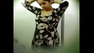 La fille était fatiguée de vivre sans sexe, et femme mûre gratuit elle, profitant de l'occasion, a décidé de monter le goujon avec son vagin et de sauter passionnément dessus et de vivre quelques extases fantastiques.