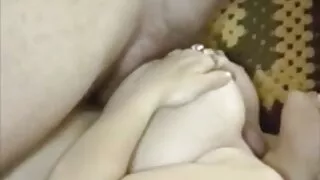 Une jeune latina excitée avec un gode obtient une saturation rapide avec un processus de copulation incroyable, dont elle devient folle. Maintenant, la fille devait jouer avec des phallus en caoutchouc et des vibrateurs uniquement parce qu'elle avait récemment rompu avec femmes mures en levrette un mec et n'en avait jamais trouvé de nouveau, elle ne voulait pas précipiter les choses. Récemment, la bête aux cheveux noirs se masturbe si souvent qu'elle a même développé une stratégie spécifique qui devrait l'aider à tout remettre à sa place et à accélérer le processus d'obtention d'un orgasme.