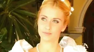 Un doigt énergique et entraîné dans le cul de la princesse du cul s'est avéré après qu'elle ait voulu jouir. Une excitation inattendue a attaqué une femme mature black nue belle fille, dont elle ne pouvait pas se débarrasser. Le mamelon voulait jouer avec lui-même aussi clairement que possible, alors il a touché sissy À la fin, la douceur s'est débarrassée des sous-vêtements et s'est enfoncée dans les points érogènes avec sa main si affirmée que l'affaire s'est terminée par un orgasme féminin spectaculaire.