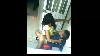 Pour bien s'exciter, la fille et son élue ont baisé sur un canapé coûteux, femme mure poilue sur lequel il était même interdit de s'asseoir auparavant. Maintenant, ils sont les propriétaires de cette maison, alors ils ont établi de nouvelles règles.