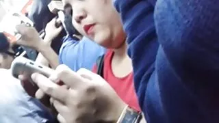 Le mec baise avec enthousiasme sa femme dans le cul avec un cuisinier et capture une détente incroyable avec elle, car il a pu se concentrer sur cette action. Au départ, la dame expérimentée n'était pas très désireuse d'avoir des relations sexuelles, car elle se dépêchait de les femmes mures travailler, mais elle s'est ensuite rendu compte que son désir était trop fort, alors elle s'est concentrée sur la cuisson et s'est immédiatement débarrassée de la culotte blanche ajourée. Surtout pour sa dame bien-aimée a étalé les petits pains et a proposé d'entrer avec une bite léchée à l'intérieur du trou anal convoité et élastique.