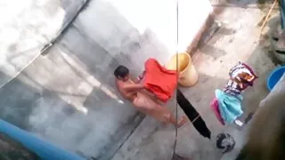 Une enseignante mignonne et franche baise femmes matures nues avec le directeur, plaçant parfaitement ses jambes devant lui. Darling ne s'est pas trompé avec ce monsieur, car il a répondu à toutes les attentes.