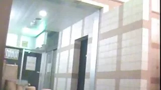 Ce mec désirable a bien baisé une dame aux cheveux longs dans les deux trous. En conséquence, la femme mure en streaming pénétration de son sperme a été remplie d'un trou du cul et d'une incision vaginale avec des cheveux noirs.