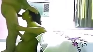En allant rendre visite à une belle fille, un compagnon rusé s'est fixé pour objectif de femme mure plage la baiser dans le cul de gondon. Bien qu'il ait été difficile pour le camarade d'avouer le désir d'avoir des relations sexuelles anales, il a quand même fait preuve de courage et a libéré la chérie de la sequandine blanche Sur le beau cul, le partenaire a appliqué une quantité suffisante de lubrifiant hydratant et a commencé à insérer avec plaisir son organe sexuel couvert à l'intérieur. Quand le point s'est habitué au coq, le cobo raciste