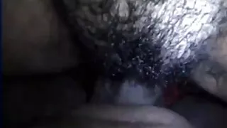 Menant une vie active, la femme potelée se masturbe pendant que son dévot travaille dur pour gagner de l'argent au travail. La dame a déjà réussi à faire face à toutes les tâches ménagères et a décidé de faire attention à son trou si attirante Exposant complètement son corps doux et volumineux, la fille passionnée a commencé à planter délibérément ses doigts à l'intérieur d'un trou attrayant et à affecter doucement toutes ses zones érogènes et recevoir la décharge érotique tant femme mure et jeune homme attendue.