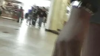 Le lait incendiaire a baisé avec enthousiasme une femme mature en action belle chèvre au pénis noir, qui était aussi excitée que possible par de tels rapports sexuels, car il voulait vraiment une bite forte à l'intérieur de son gâteau juteux. La femme blanche s'est complètement concentrée sur la friture avec ce monsieur et a voulu tout faire pour provoquer un tel trahodrom vertigineux. Le nègre sportif n'était pas particulièrement gêné et n'avait honte de rien,il a pris lar